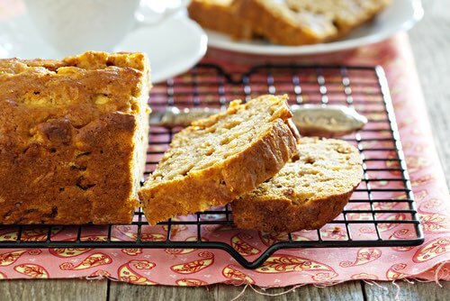 Dried Apple Fruitcake