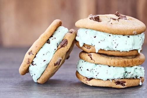 Chocolate Chip Cookie Ice Cream Sandwiches