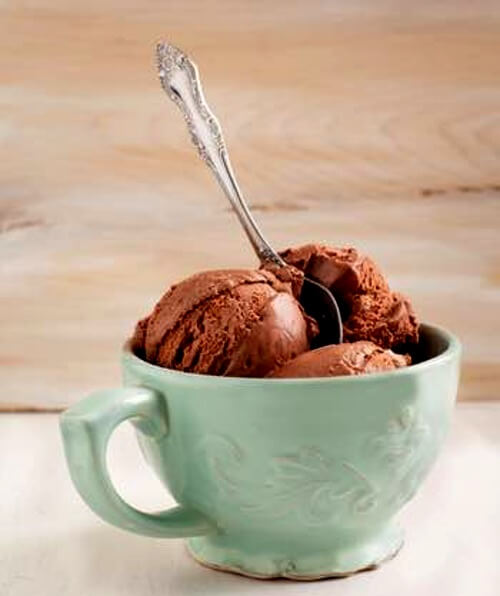 Grandma's old fashioned chocolate ice cream recipe is a chocolate lover's dream. Make homemade ice creams with an all-natural, rich chocolatey flavor.