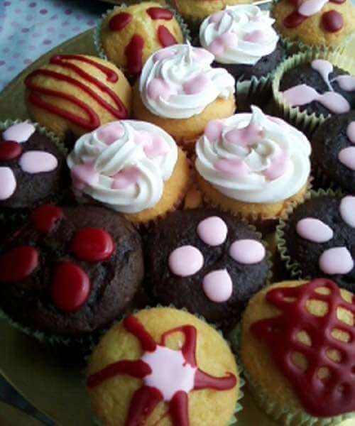 Cupcakes with Simple Decorations