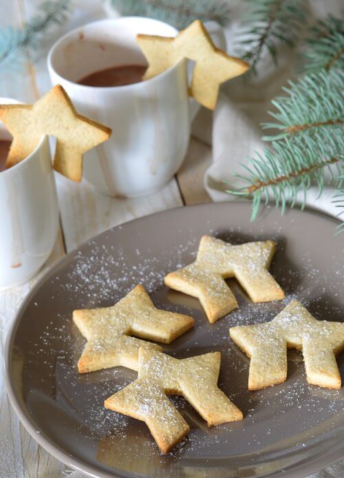 Hanging Star Cookies with Coffee