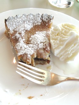 Homemade Apple Pie with Ice Cream