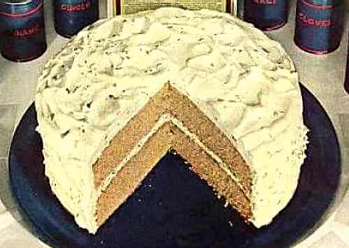 Get Grandma's old fashioned spice cake recipes including one to make a unique Hope Chest Cake. Easy to make cakes and wonderfully flavorful for eating.