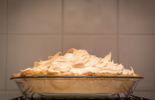 Get Grandma's forgotten pie recipes to make delicious old fashioned pies rarely seen today like Amber, Carrot, Vinegar, Pinto Bean, Southern Jelly, and more.