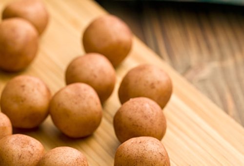 Get Grandma's old fashioned potato candy recipes and make candies from mashed potatoes that actually resemble tiny potatoes. Try the peanut butter version too.