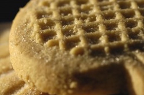 Get Grandma's old fashioned shortbread rounds recipes and make Scottish shortbread rounds and bars for Christmas. You will love their rich buttery taste.