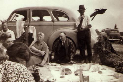 An Old Fashioned Hot Summer's Day Picnic